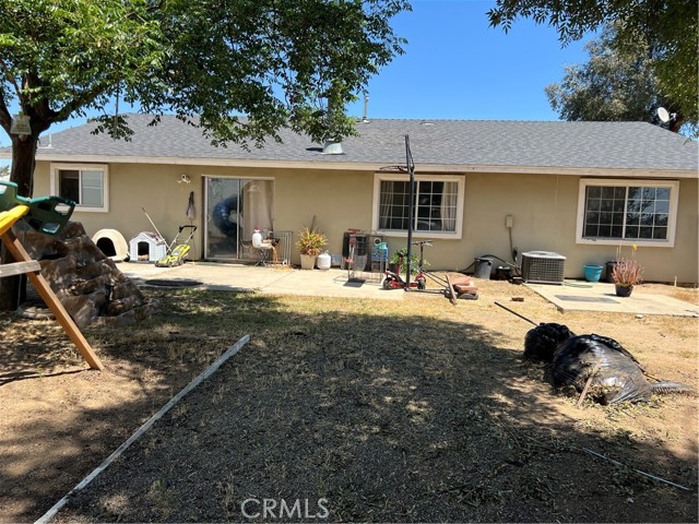 Detail Gallery Image 25 of 32 For 111 W Perry St, Perris,  CA 92571 - 4 Beds | 2 Baths