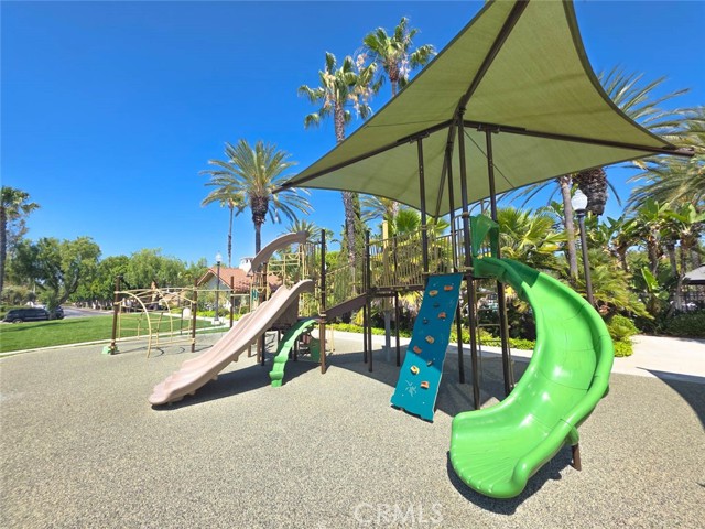 Detail Gallery Image 38 of 39 For 32 Hillsdale, Irvine,  CA 92602 - 4 Beds | 2/1 Baths