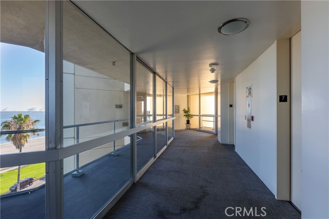 2999 E Ocean Blvd, Long Beach CA: https://media.crmls.org/medias/0bf39a32-60dc-4cca-927e-5b734787a4ad.jpg
