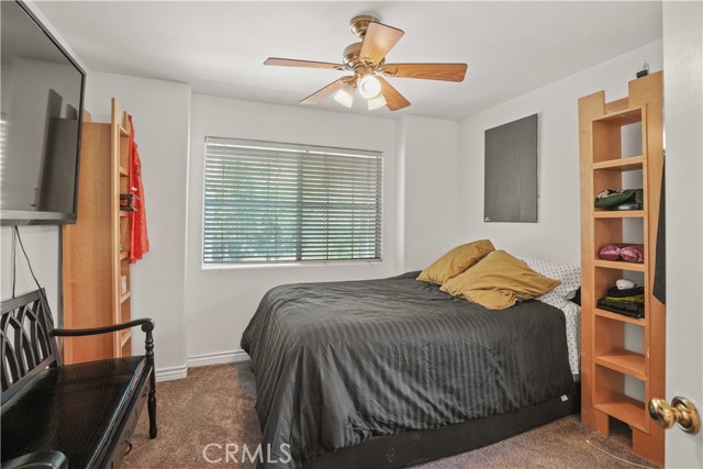 26012 Franklin Lane, Stevenson Ranch CA: https://media.crmls.org/medias/0bf3aa0a-6d7d-4c93-9d9b-b00800abd7ec.jpg