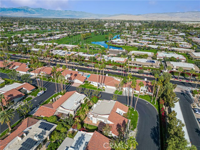 106 Estrella Street, Rancho Mirage CA: https://media.crmls.org/medias/0bf3dd48-18a2-452f-ae85-e8669e829174.jpg