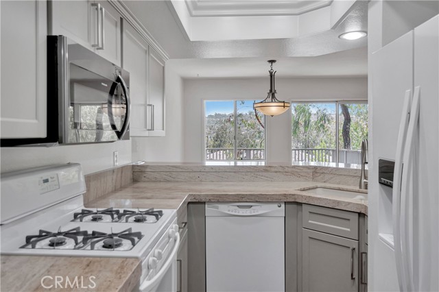 0bf3f4e0 F170 4f6f A318 3509ff87421c