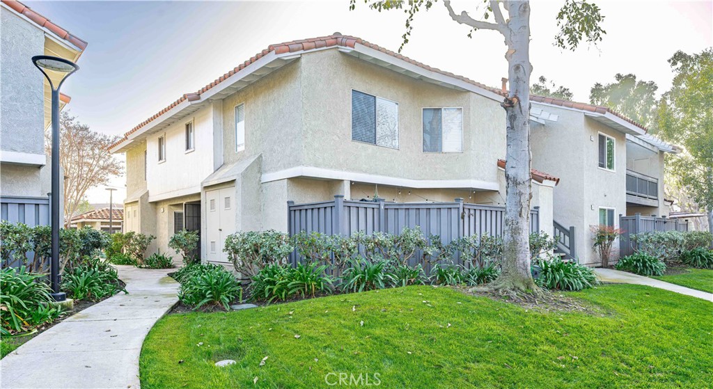 MLS #OC25269803 image #24