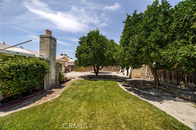 1830 E Victoria Avenue, San Bernardino CA: https://media.crmls.org/medias/0bf4d6e8-be28-47ee-9148-ecde6245e86d.jpg