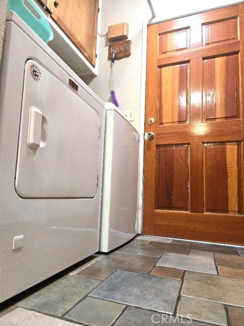 Detail Gallery Image 4 of 9 For 9370 Dorrington, Arleta,  CA 91331 - 3 Beds | 2 Baths