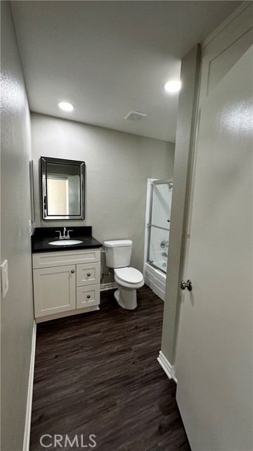 Detail Gallery Image 12 of 15 For 2312 Santa Ana Ave #B,  Costa Mesa,  CA 92627 - 2 Beds | 1 Baths