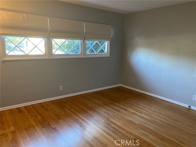 4125 Bakman Avenue, Studio City CA: https://media.crmls.org/medias/0bf70208-8dca-455e-b258-bca1bb86d68d.jpg
