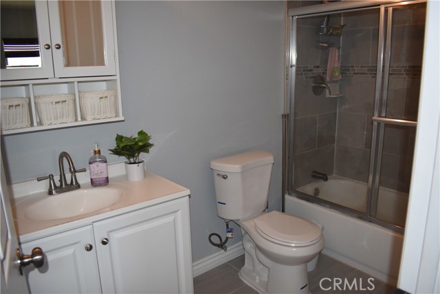 Detail Gallery Image 12 of 17 For 20511 Memory, Apple Valley,  CA 92308 - 3 Beds | 2 Baths