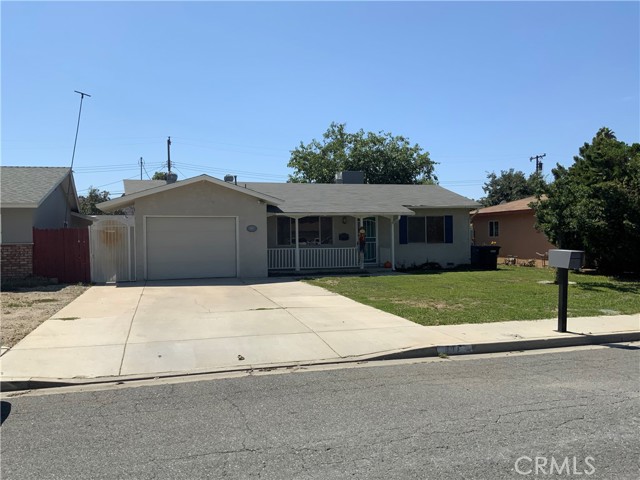 Detail Gallery Image 3 of 27 For 997 E Johnston Ave, Hemet,  CA 92543 - 3 Beds | 1 Baths