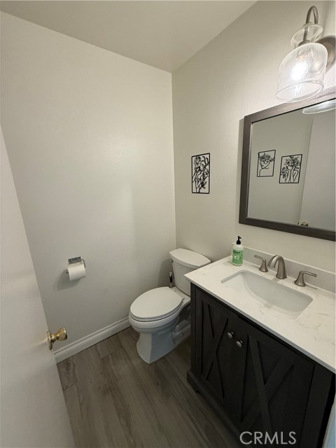 Detail Gallery Image 8 of 25 For 6672 Sun Dr #C,  Huntington Beach,  CA 92647 - 3 Beds | 1/1 Baths