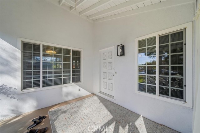 Detail Gallery Image 3 of 18 For 2057 W Coronet, Anaheim,  CA 92801 - 3 Beds | 2 Baths