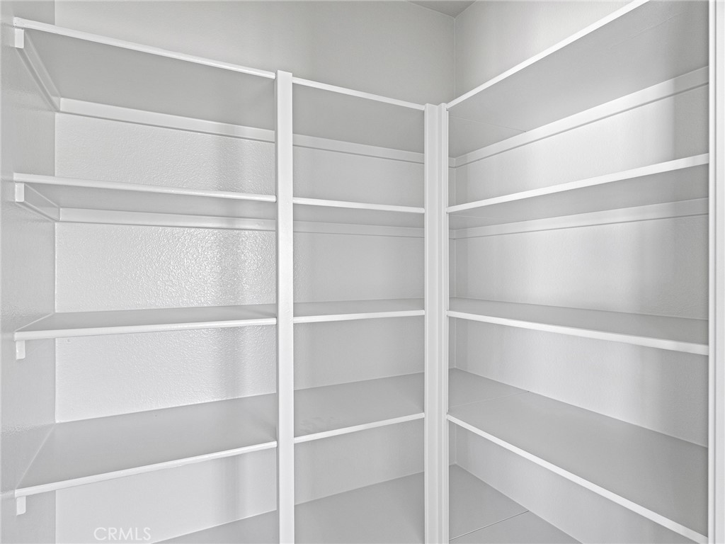 https://media.crmls.org/medias/0bf8f47a-c923-4f8a-bcb1-bb65e8fc8a48.jpg?preset=X-Large