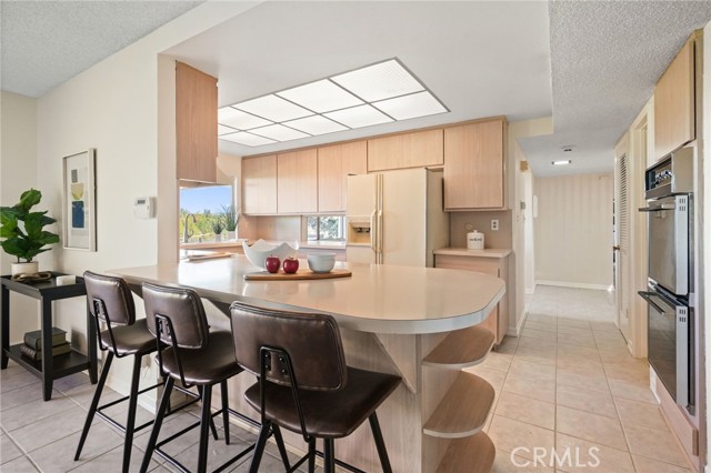 Detail Gallery Image 15 of 64 For 5932 Ellenview Ave, Woodland Hills,  CA 91367 - 5 Beds | 4 Baths