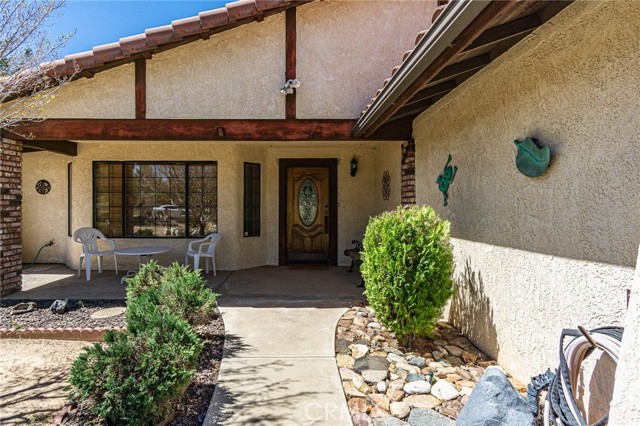 Detail Gallery Image 2 of 75 For 7040 Kenyon Ave, Hesperia,  CA 92345 - 3 Beds | 2/1 Baths