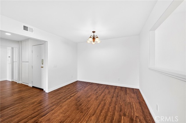 Detail Gallery Image 7 of 36 For 25261 Tanoak, Lake Forest,  CA 92630 - 2 Beds | 2 Baths