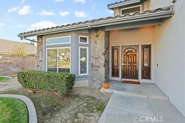 Detail Gallery Image 6 of 49 For 3061 W Comstock Rd, San Bernardino,  CA 92407 - 5 Beds | 3 Baths