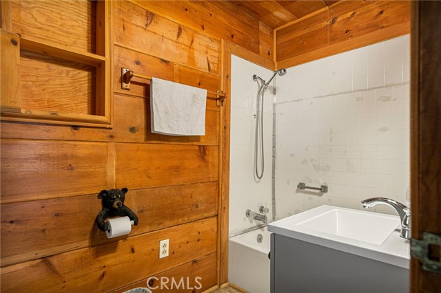 Detail Gallery Image 9 of 24 For 25447 Hi Ln, Twin Peaks,  CA 92391 - 2 Beds | 1 Baths