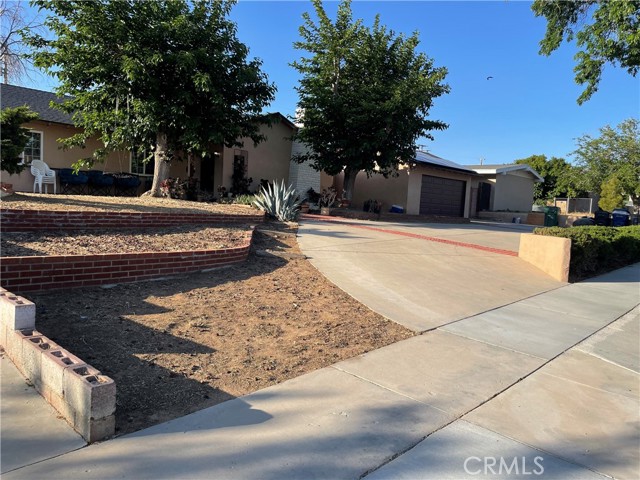 Detail Gallery Image 1 of 39 For 39020 Ocotillo Dr, Palmdale,  CA 93551 - 5 Beds | 2 Baths