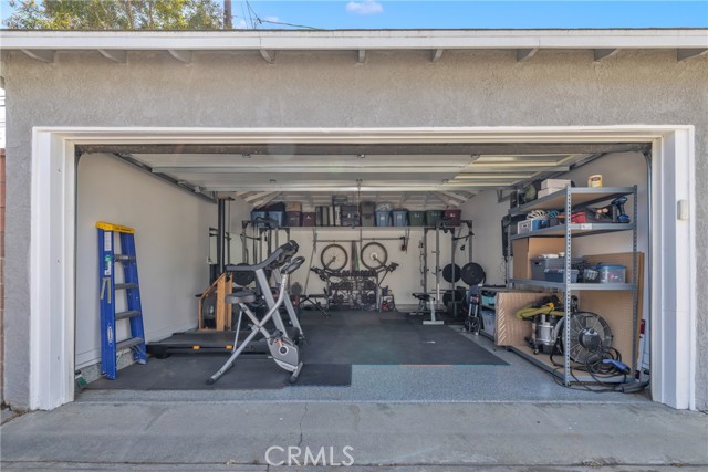 3743 N Studebaker Road, Long Beach CA: https://media.crmls.org/medias/0bfb760b-b331-4485-8f32-8e74d4217d1f.jpg
