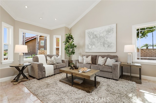 Detail Gallery Image 8 of 68 For 24320 via Arriba Linda, Yorba Linda,  CA 92887 - 5 Beds | 3 Baths