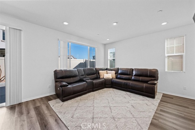 Detail Gallery Image 7 of 67 For 29161 Tarragon, Lake Elsinore,  CA 92530 - 4 Beds | 3 Baths