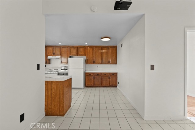 19166 Germain Street, Porter Ranch CA: https://media.crmls.org/medias/0bfd546c-b1ed-427e-a1a8-442a6b4b0884.jpg