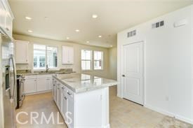 Detail Gallery Image 9 of 19 For 4334 Canyon Coral Ln, Yorba Linda,  CA 92886 - 3 Beds | 2/1 Baths