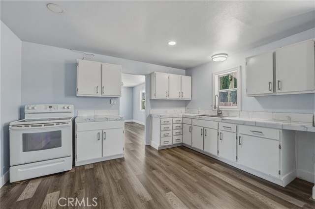 Detail Gallery Image 17 of 69 For 4629 Hill Rd, Lakeport,  CA 95453 - 3 Beds | 2/1 Baths