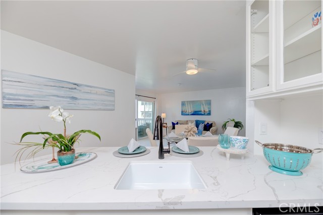 660 The Village, Redondo Beach, California 90277, 1 Bedroom Bedrooms, ,1 BathroomBathrooms,Residential,Sold,The Village,SB22233785