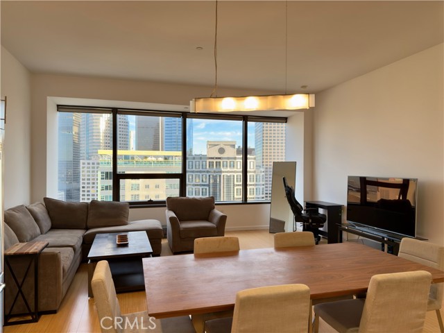 Detail Gallery Image 4 of 21 For 1100 Wilshire Bld #1908,  Los Angeles,  CA 90017 - 1 Beds | 1 Baths