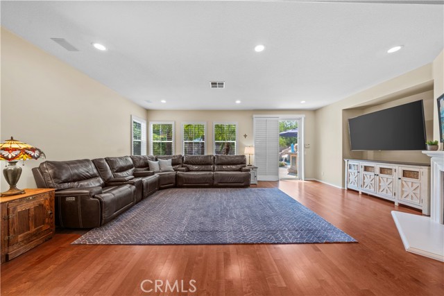 Detail Gallery Image 16 of 44 For 32829 Stonefield Ln, Temecula,  CA 92592 - 4 Beds | 3 Baths