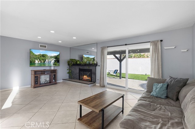 Detail Gallery Image 17 of 64 For 2178 Cheam Ave, Simi Valley,  CA 93063 - 3 Beds | 2 Baths