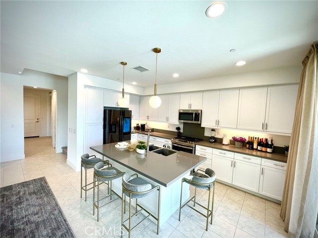 Image 7 of 26 For 84657 Litorale Court