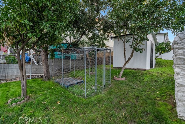 1048 Dexter Street, Los Angeles CA: https://media.crmls.org/medias/0c00a8b0-8ef6-4479-90f8-4f0d124354d4.jpg