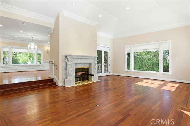 Detail Gallery Image 9 of 44 For 28080 Laura Ct, Los Altos Hills,  CA 94022 - 5 Beds | 7 Baths