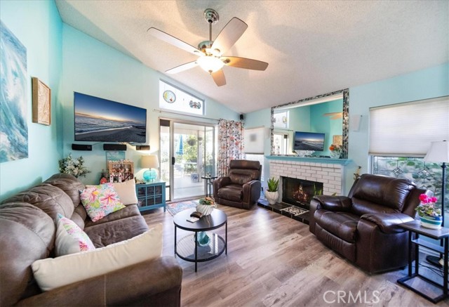 Detail Gallery Image 9 of 58 For 29831 Coral Tree Ct, Menifee,  CA 92584 - 3 Beds | 2 Baths
