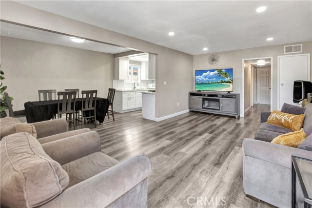 26447 Paseo Carmel, San Juan Capistrano CA: https://media.crmls.org/medias/0c01ca5d-cd54-4b47-8f6f-5b909b818865.jpg