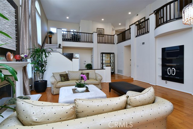 Detail Gallery Image 7 of 42 For 23224 Park Corniche, Calabasas,  CA 91302 - 5 Beds | 4 Baths