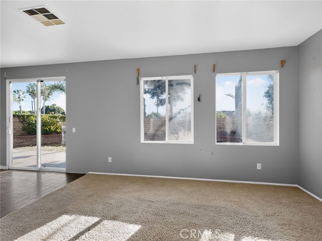 Detail Gallery Image 6 of 30 For 600 Freeport, Oxnard,  CA 93035 - 4 Beds | 2/1 Baths