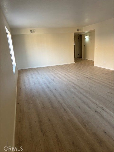 10901 LAUREL CNY BLVD #209, San Fernando CA: https://media.crmls.org/medias/0c038264-0d22-4b70-95b5-7bb9366b9368.jpg