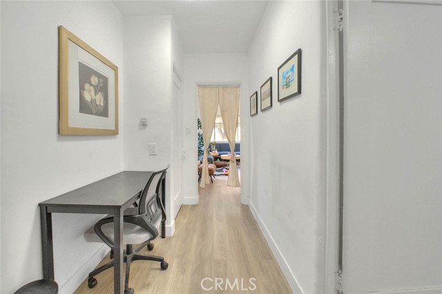 1752 1746 Lucretia Avenue, Los Angeles CA: https://media.crmls.org/medias/0c0391bf-5dbc-4d00-b99a-ff6540938cda.jpg