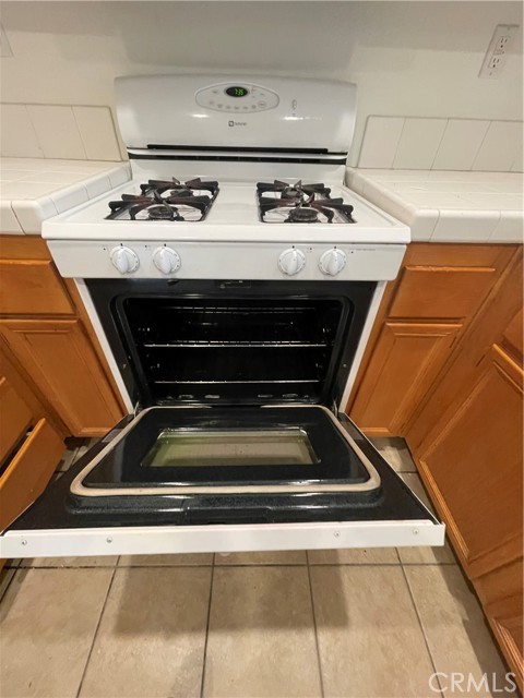 Detail Gallery Image 12 of 24 For 3278 Laval Ln, Riverside,  CA 92503 - 3 Beds | 2/1 Baths