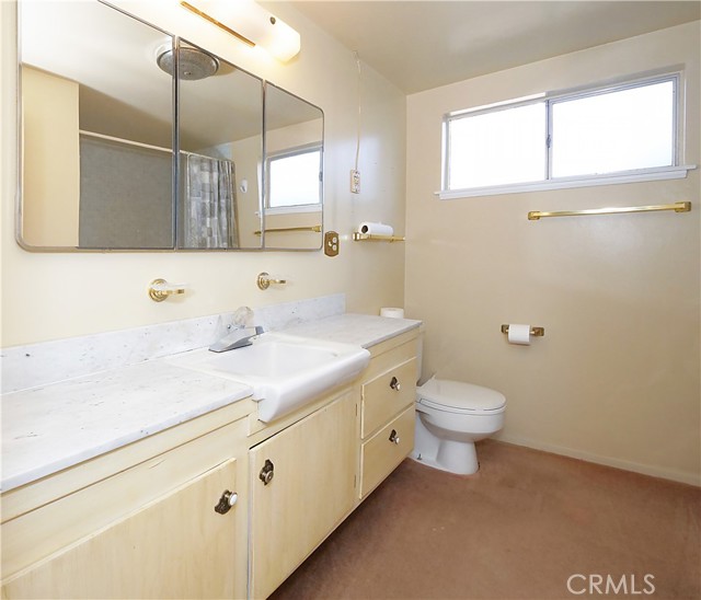 Central Bathroom