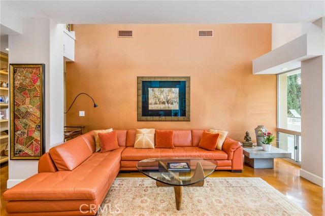 Detail Gallery Image 12 of 72 For 4343 via Padova, Claremont,  CA 91711 - 3 Beds | 3/1 Baths
