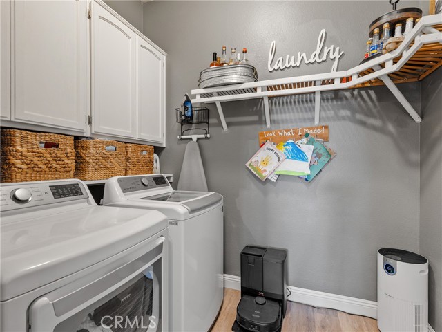 Detail Gallery Image 16 of 43 For 13290 Country Club Dr, Victorville,  CA 92395 - 3 Beds | 2 Baths