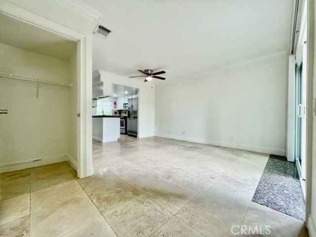 Detail Gallery Image 7 of 27 For 2558 Orange Ave #4,  Costa Mesa,  CA 92627 - 3 Beds | 2/1 Baths
