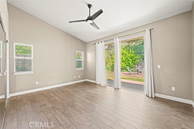 27054 Riversbridge Way, Valencia CA: https://media.crmls.org/medias/0c070f0c-30f0-415a-a13c-b95bcd82405e.jpg