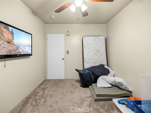 Detail Gallery Image 12 of 32 For 17382 Neptune, Victorville,  CA 92394 - 3 Beds | 1 Baths
