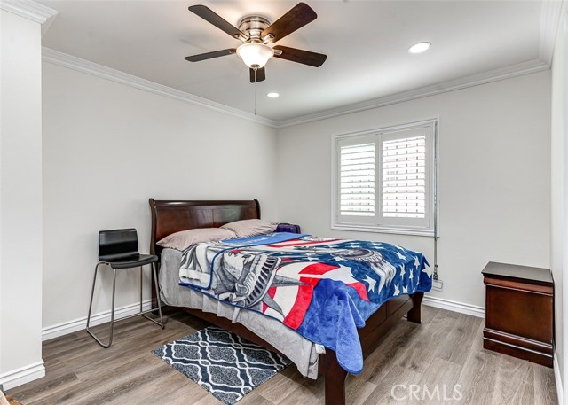 Detail Gallery Image 5 of 11 For 18026 Belshire Ave, Artesia,  CA 90701 - 4 Beds | 3 Baths