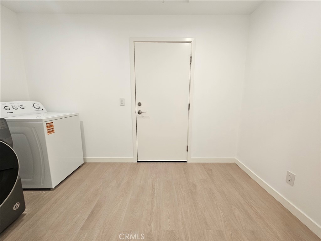https://media.crmls.org/medias/0c0884ff-164d-4899-8507-142c2303eab7.jpg?preset=X-Large